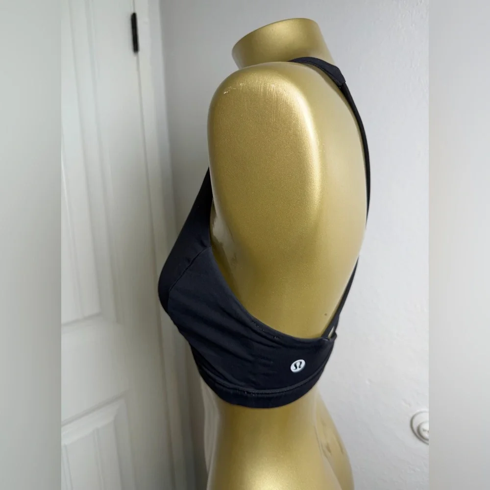 lululemon sports bra 6 - Picture 2 of 4